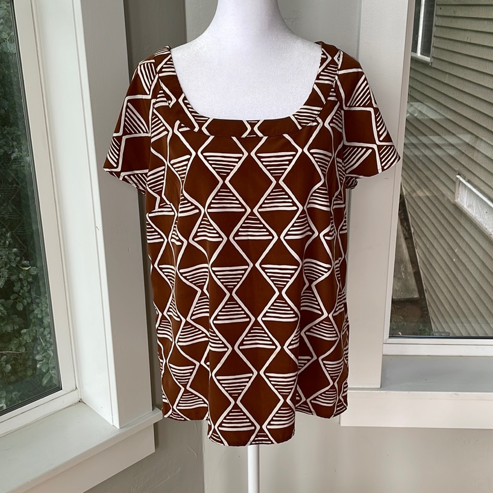 Old Navy Brown and White Printed Short Sleeve Square Neck Blouse Size Small